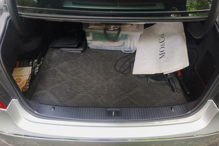 Used Mercedes-Benz E-Class 2011 E 260 L CGI Fashion Model Trunk