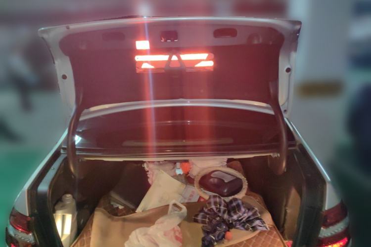 Used Mercedes-Benz E-Class 2011 E 260 L CGI Fashion Model Trunk