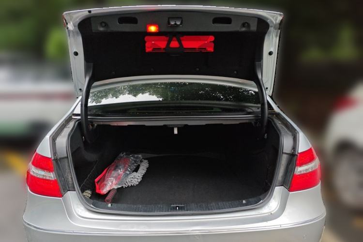 Used Mercedes-Benz E-Class 2011 E 200 L CGI Elegant Model Trunk