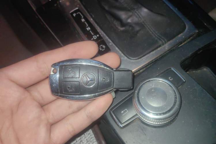 Used Mercedes-Benz E-Class 2011 E 260 L CGI Fashion Model Vehicle Key