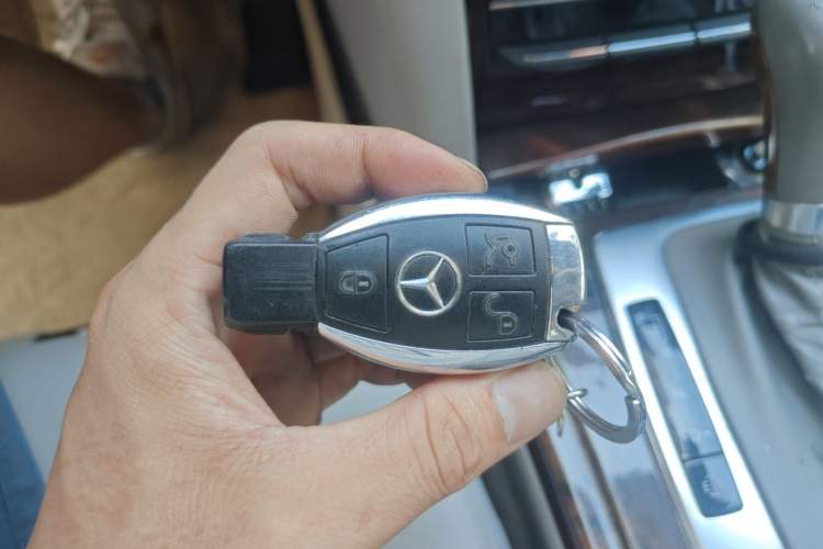 Used Mercedes-Benz E-Class 2011 E 200 L CGI Elegant Model Vehicle Key