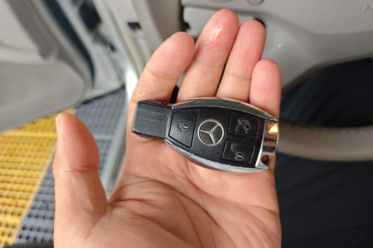 Used Mercedes-Benz E-Class 2011 E 200 L CGI Elegant Model Vehicle Key