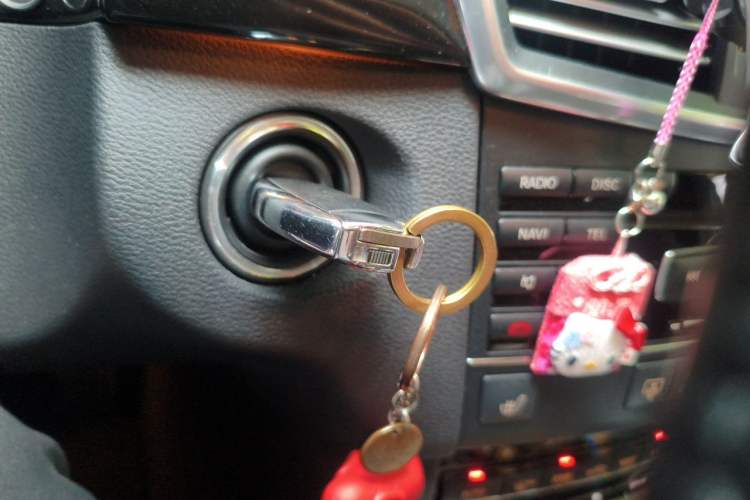 Used Mercedes-Benz E-Class 2011 E 260 L CGI Fashion Model Vehicle Key