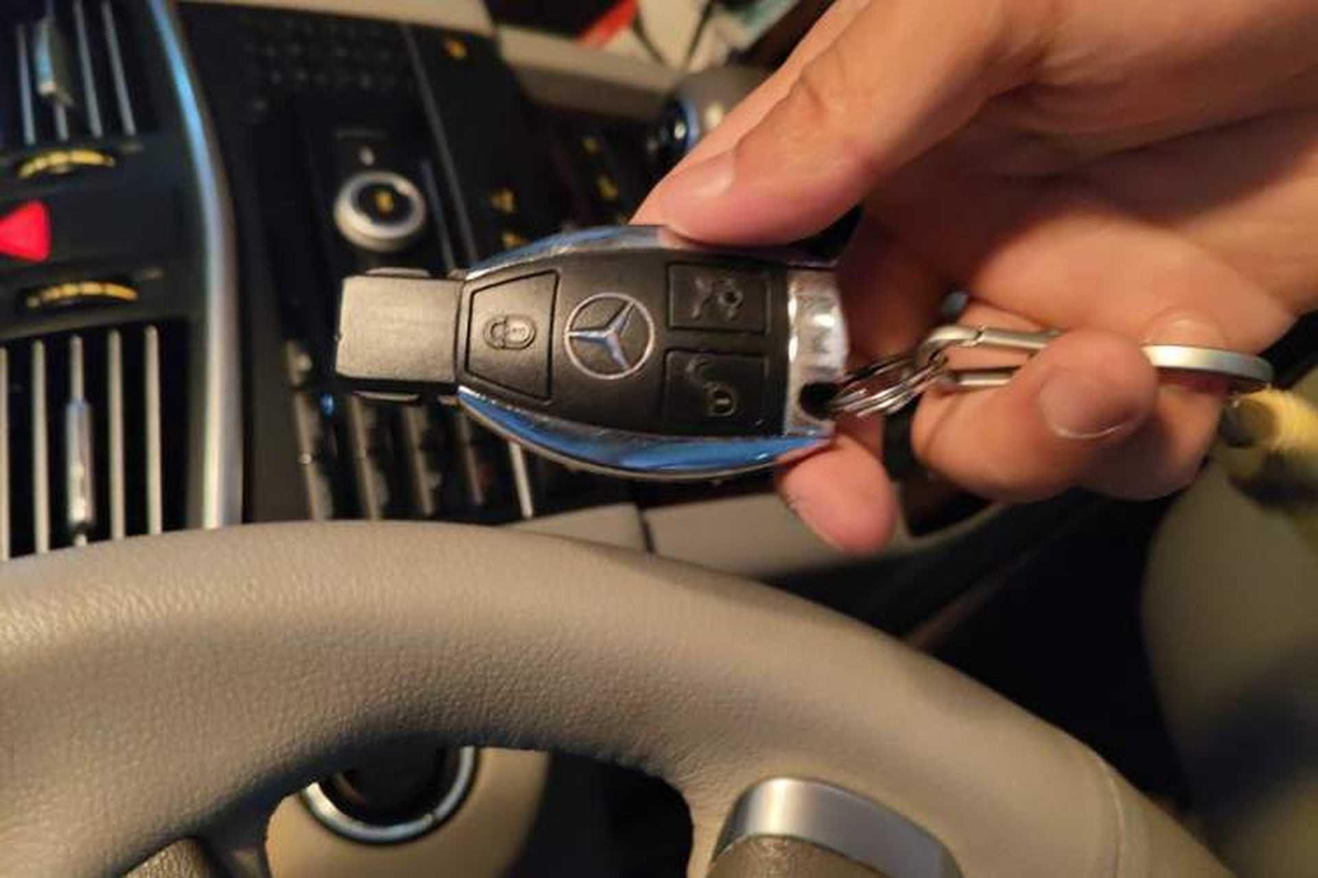Used Mercedes-Benz E-Class 2011 E 260 L CGI Fashion Model Vehicle Key