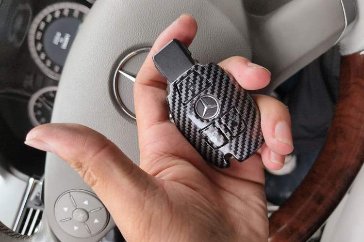 Used Mercedes-Benz E-Class 2011 E 300 L Elegant Model Vehicle Key
