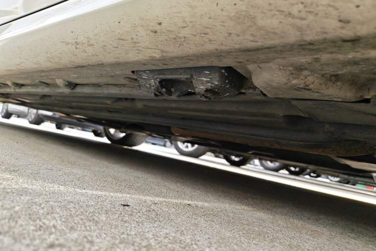 Used Mercedes-Benz E-Class 2011 E 260 CGI Coupe Chassis Front Right