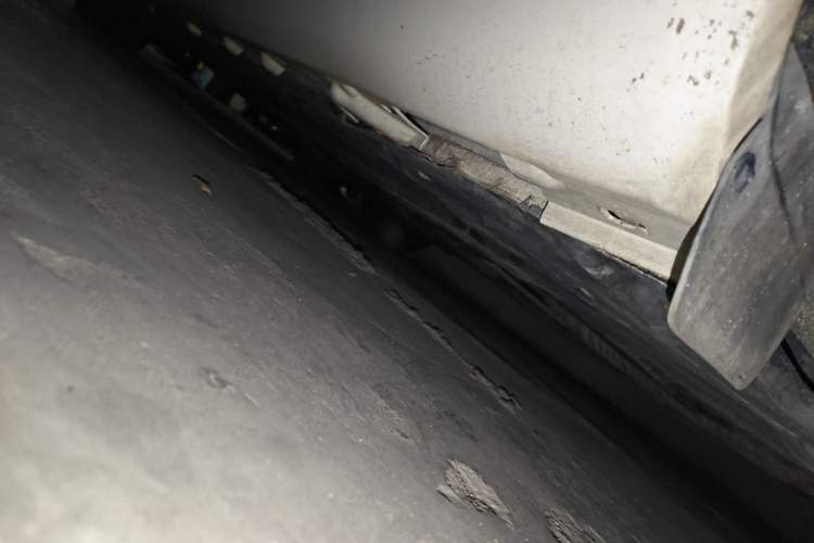 Used Mercedes-Benz E-Class 2011 E 260 CGI Coupe Chassis Rear Left