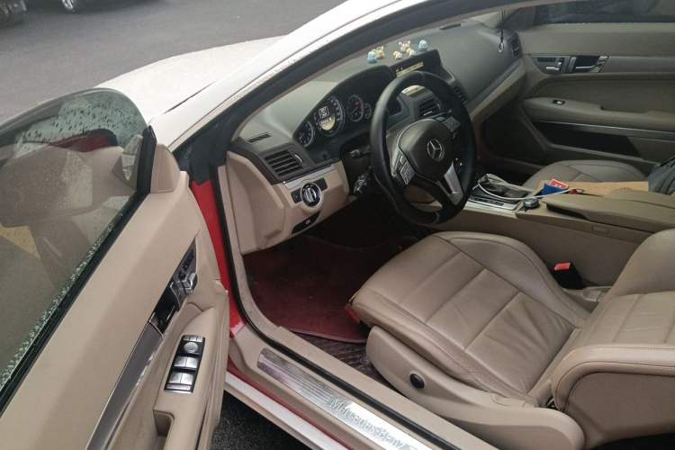 Used Mercedes-Benz E-Class 2011 E 260 CGI Coupe Driver Seat