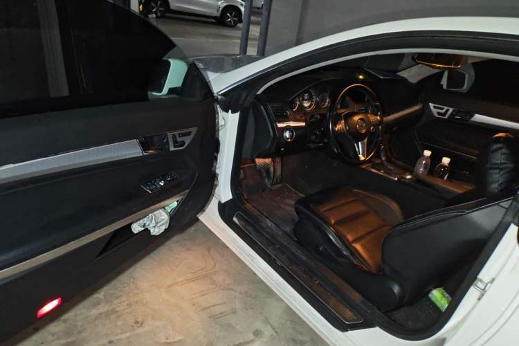 Used Mercedes-Benz E-Class 2011 E 260 CGI Coupe Driver Seat