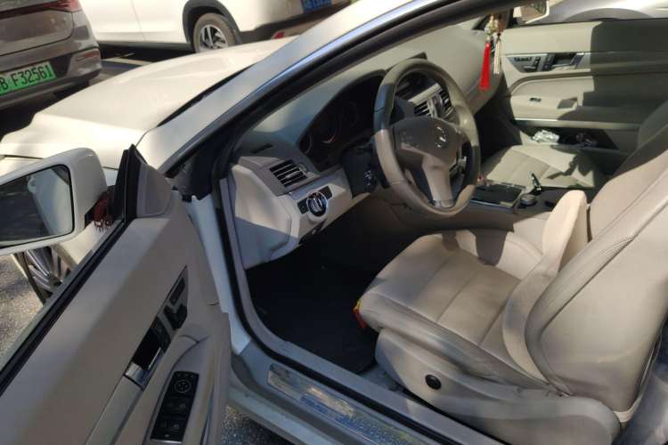 Used Mercedes-Benz E-Class 2011 E 260 CGI Coupe Driver Seat