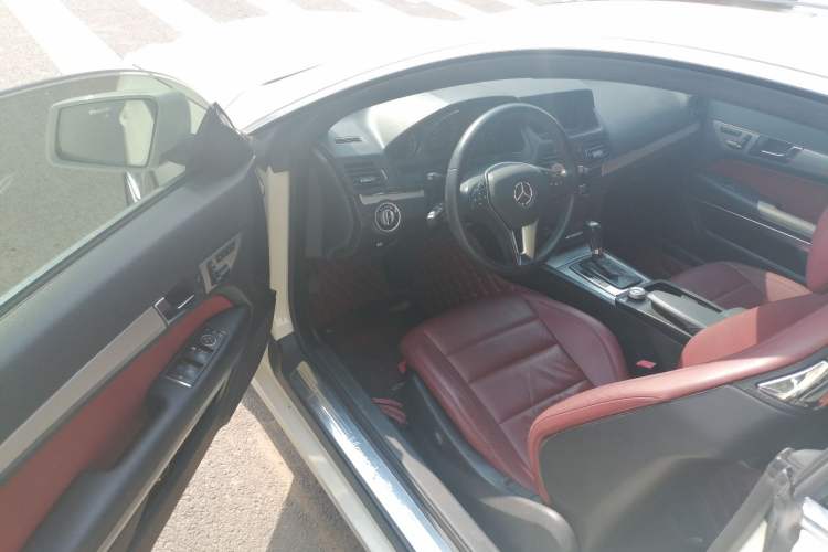 Used Mercedes-Benz E-Class 2011 E 260 CGI Coupe Driver Seat
