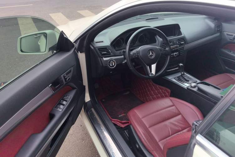 Used Mercedes-Benz E-Class 2011 E 260 CGI Coupe Driver Seat