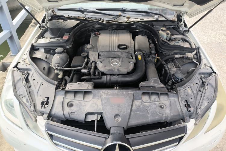Used Mercedes-Benz E-Class 2011 E 260 CGI Coupe Engine Bay