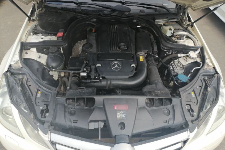 Used Mercedes-Benz E-Class 2011 E 260 CGI Coupe Engine Bay