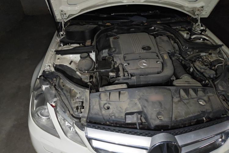 Used Mercedes-Benz E-Class 2011 E 260 CGI Coupe Engine Bay Right