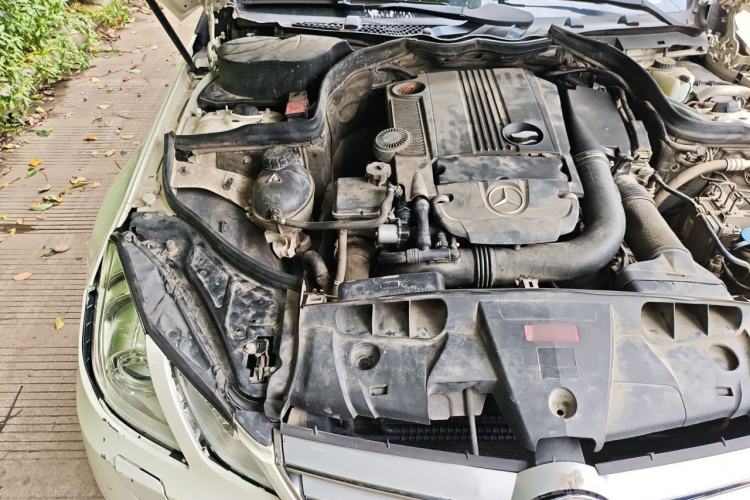 Used Mercedes-Benz E-Class 2011 E 260 CGI Coupe Engine Bay Right