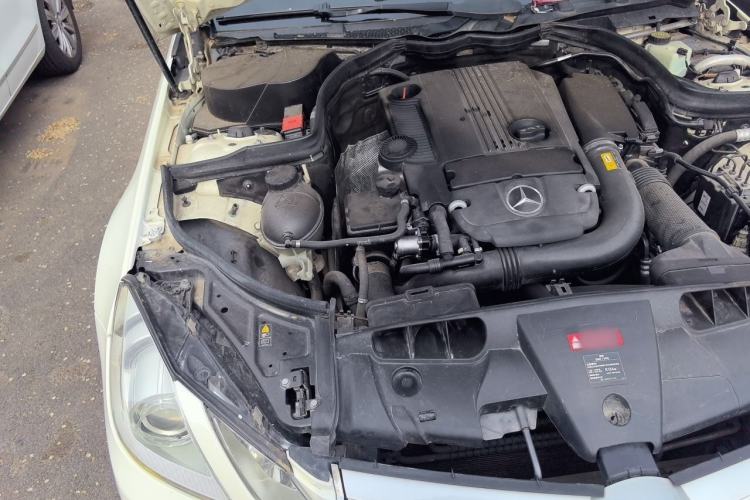 Used Mercedes-Benz E-Class 2011 E 260 CGI Coupe Engine Bay Right