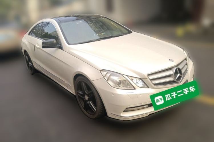 Used Mercedes-Benz E-Class 2011 E 260 CGI Coupe Front Right 45 Deg