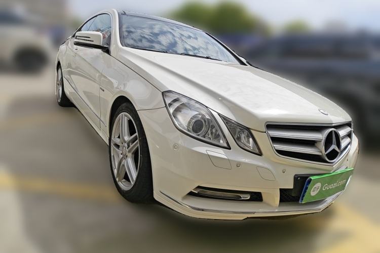 Used Mercedes-Benz E-Class 2011 E 260 CGI Coupe Front Right 45 Deg