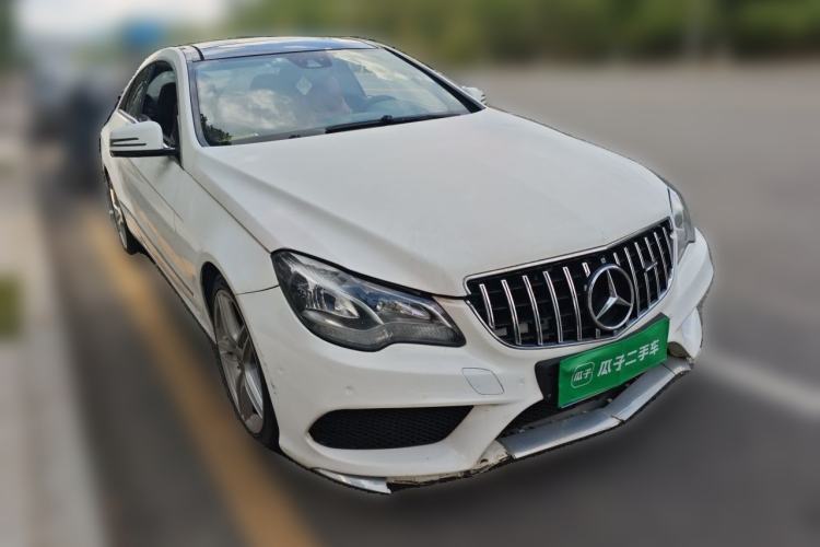 Used Mercedes-Benz E-Class 2011 E 260 CGI Coupe Front Right 45 Deg