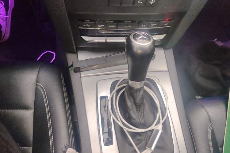 Used Mercedes-Benz E-Class 2011 E 260 CGI Coupe Gear Lever