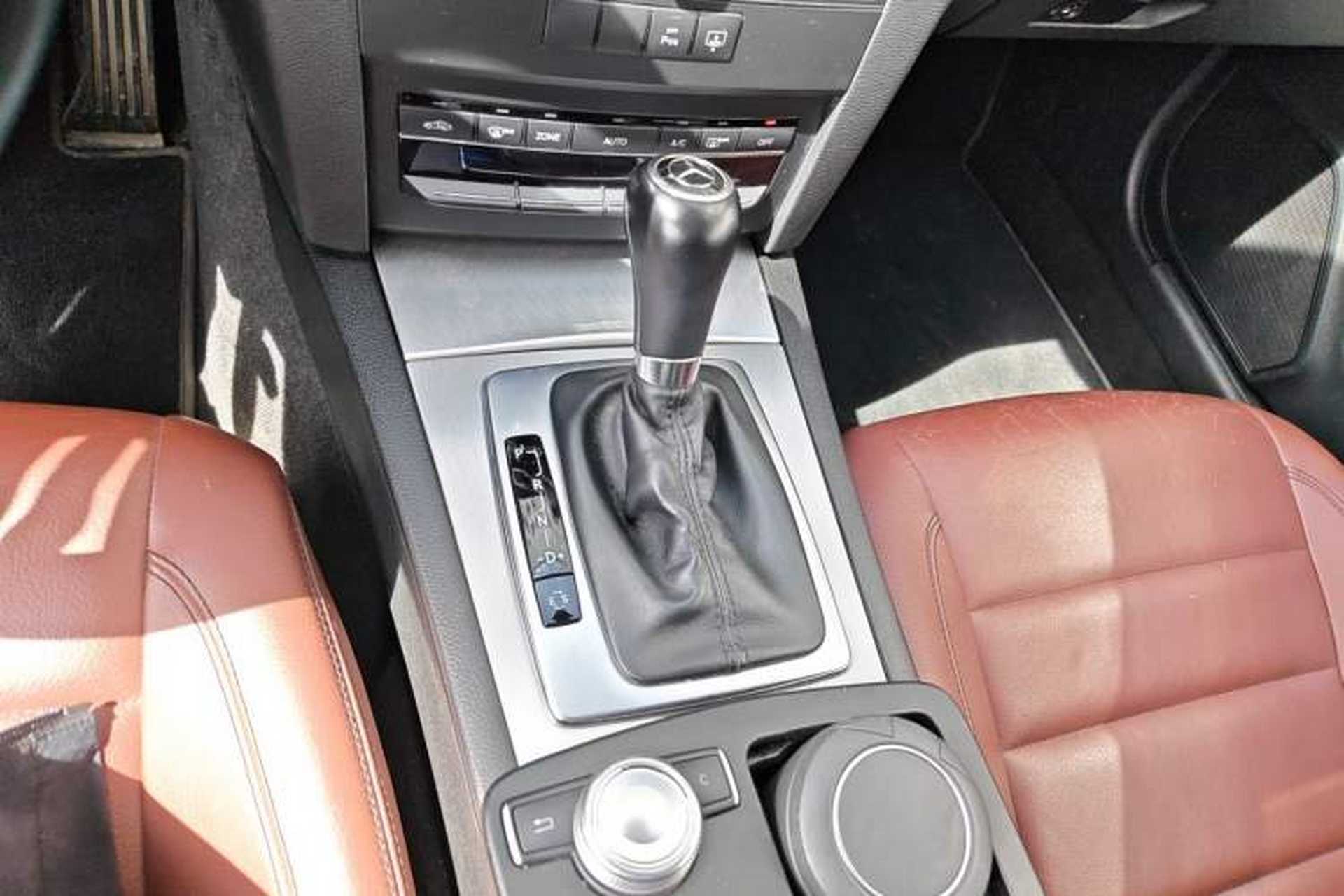 Used Mercedes-Benz E-Class 2011 E 260 CGI Coupe Gear Lever