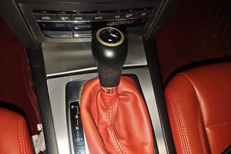 Used Mercedes-Benz E-Class 2011 E 260 CGI Convertible Edition Gear Lever