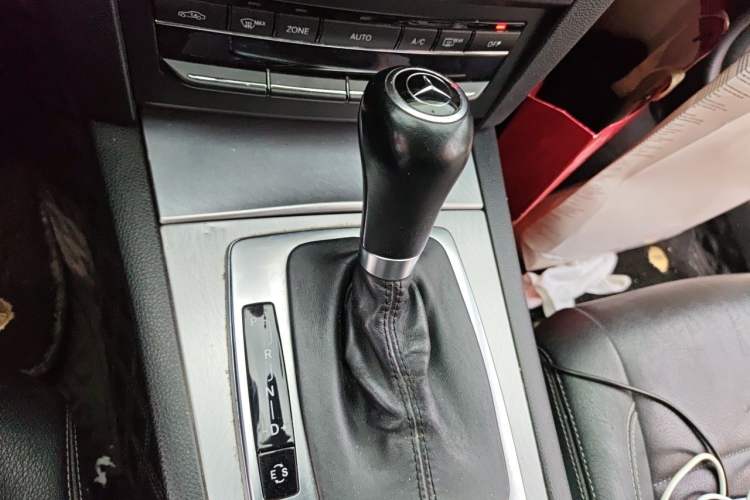 Used Mercedes-Benz E-Class 2011 E 260 CGI Coupe Gear Lever