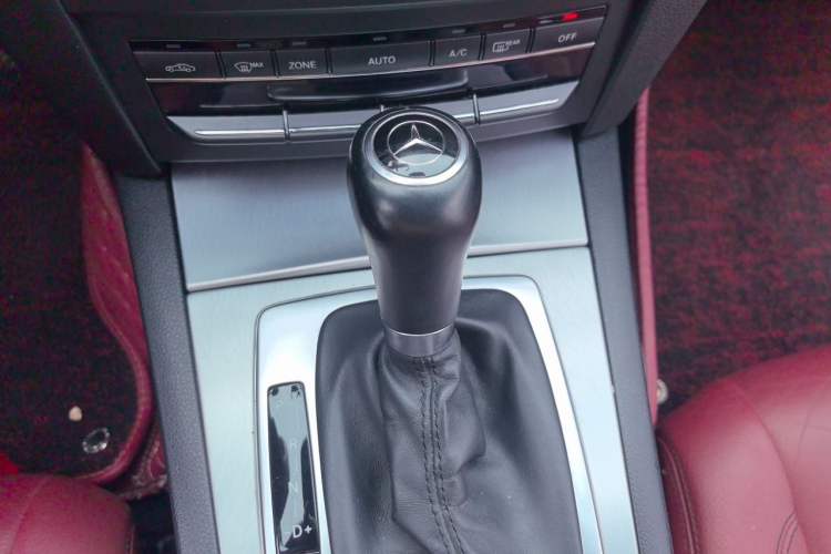 Used Mercedes-Benz E-Class 2011 E 260 CGI Coupe Gear Lever