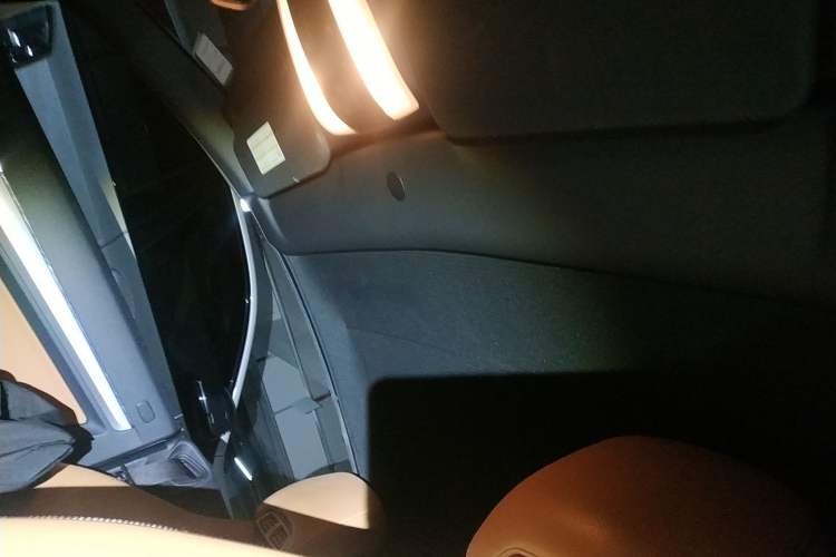 Used Mercedes-Benz E-Class 2011 E 260 CGI Convertible Edition Headliner