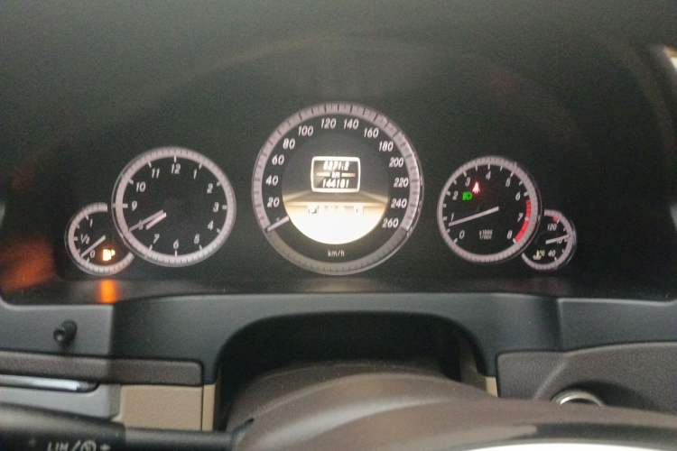 Used Mercedes-Benz E-Class 2011 E 260 CGI Coupe Instrument Cluster