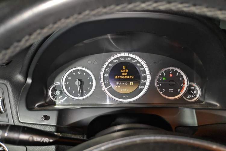 Used Mercedes-Benz E-Class 2011 E 260 CGI Coupe Instrument Cluster