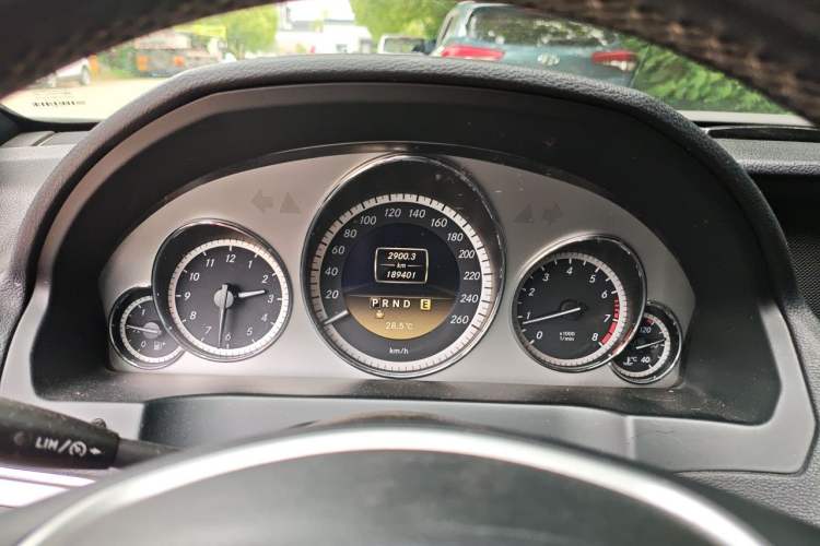 Used Mercedes-Benz E-Class 2011 E 260 CGI Coupe Instrument Cluster
