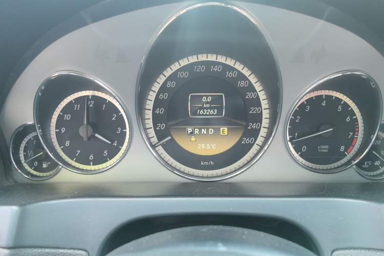 Used Mercedes-Benz E-Class 2011 E 260 CGI Coupe Instrument Cluster
