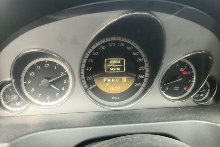 Used Mercedes-Benz E-Class 2011 E 260 CGI Coupe Odometer Close Up