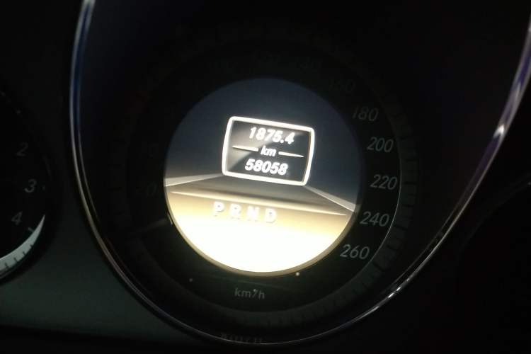 Used Mercedes-Benz E-Class 2011 E 260 CGI Coupe Odometer Close Up