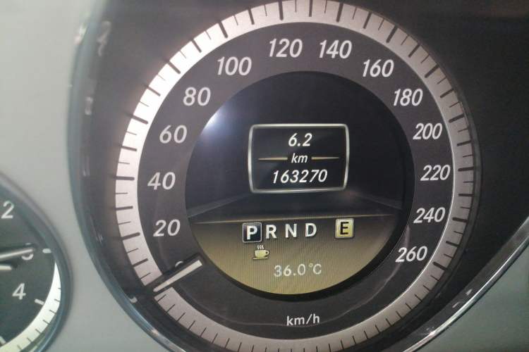 Used Mercedes-Benz E-Class 2011 E 260 CGI Coupe Odometer Close Up