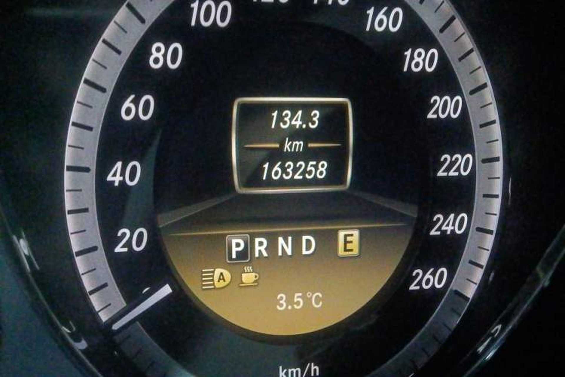 Used Mercedes-Benz E-Class 2011 E 260 CGI Coupe Odometer Close Up