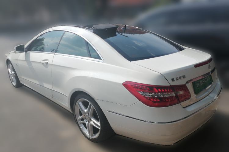 Used Mercedes-Benz E-Class 2011 E 260 CGI Coupe Rear Left 45 Deg