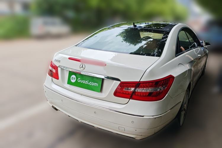 Used Mercedes-Benz E-Class 2011 E 260 CGI Coupe Rear Right 45 Deg