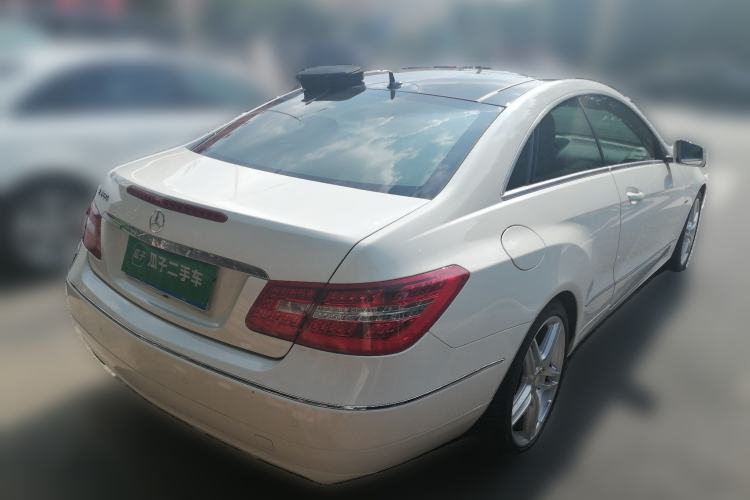 Used Mercedes-Benz E-Class 2011 E 260 CGI Coupe Rear Right 45 Deg