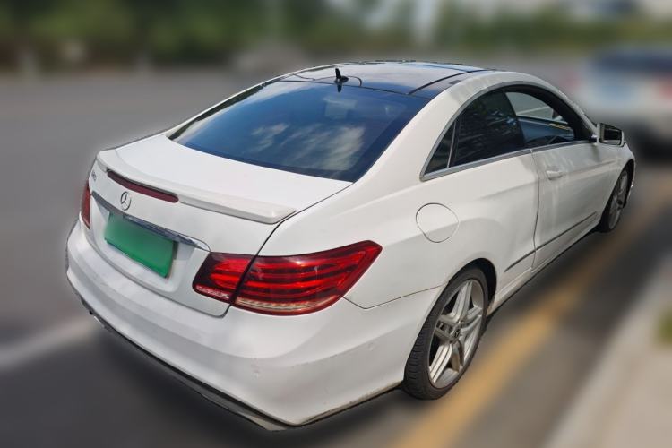 Used Mercedes-Benz E-Class 2011 E 260 CGI Coupe Rear Right 45 Deg