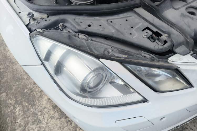Used Mercedes-Benz E-Class 2011 E 260 CGI Coupe Right Front Headlight