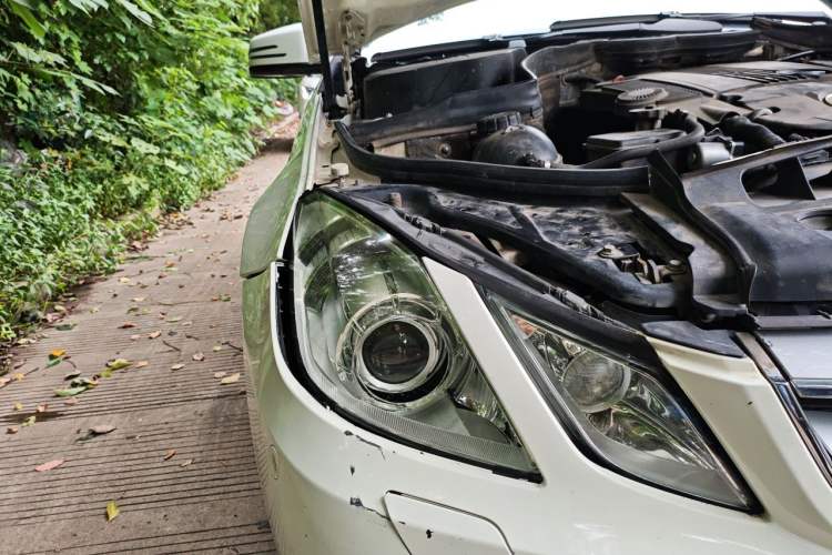 Used Mercedes-Benz E-Class 2011 E 260 CGI Coupe Right Front Headlight