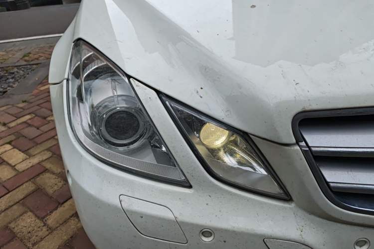 Used Mercedes-Benz E-Class 2011 E 260 CGI Coupe Right Front Headlight