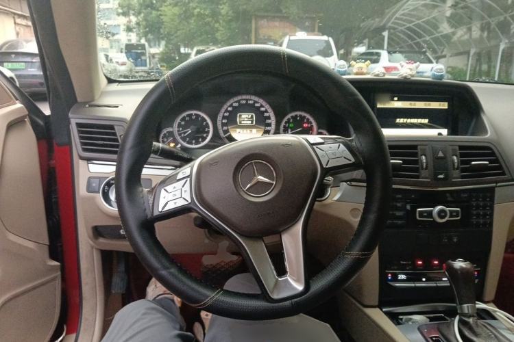 Used Mercedes-Benz E-Class 2011 E 260 CGI Coupe Steering Wheel