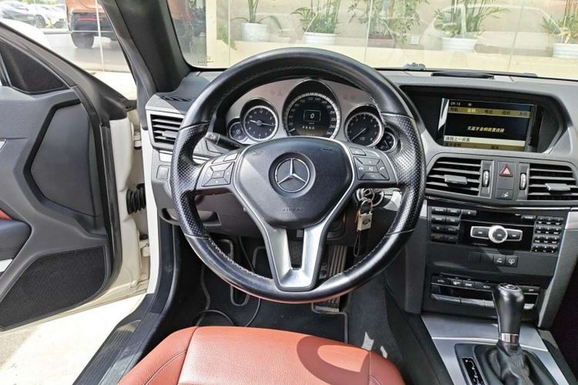 Used Mercedes-Benz E-Class 2011 E 260 CGI Coupe Steering Wheel