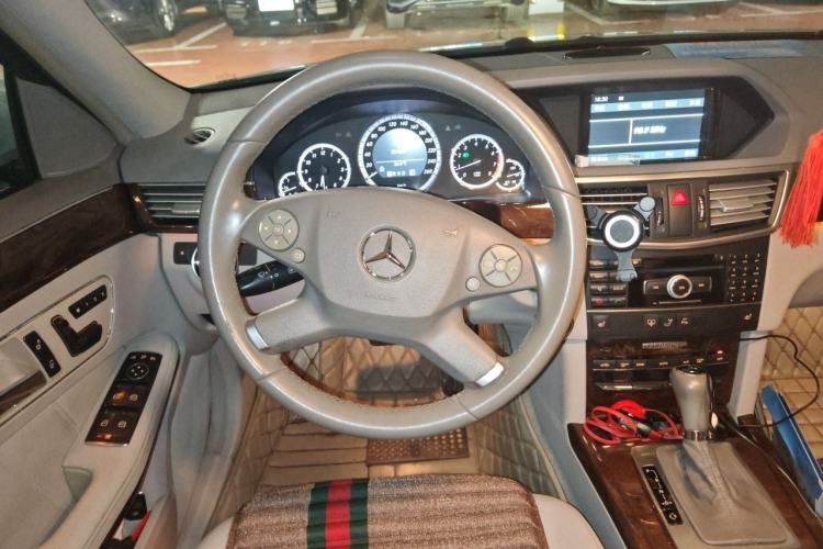 Used Mercedes-Benz E-Class 2011 E 260 L CGI Fashion Model Steering Wheel