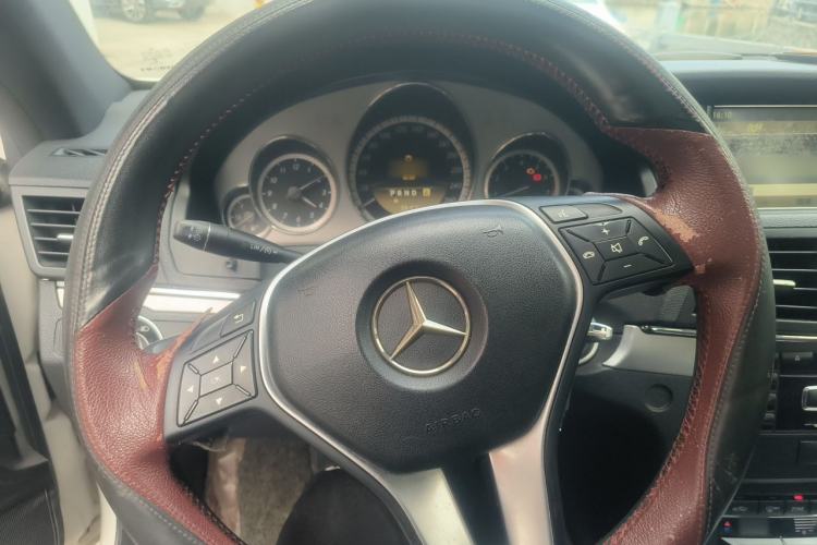 Used Mercedes-Benz E-Class 2011 E 260 CGI Coupe Steering Wheel