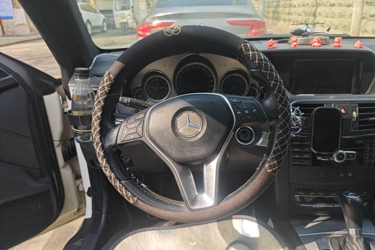 Used Mercedes-Benz E-Class 2011 E 260 CGI Coupe Steering Wheel